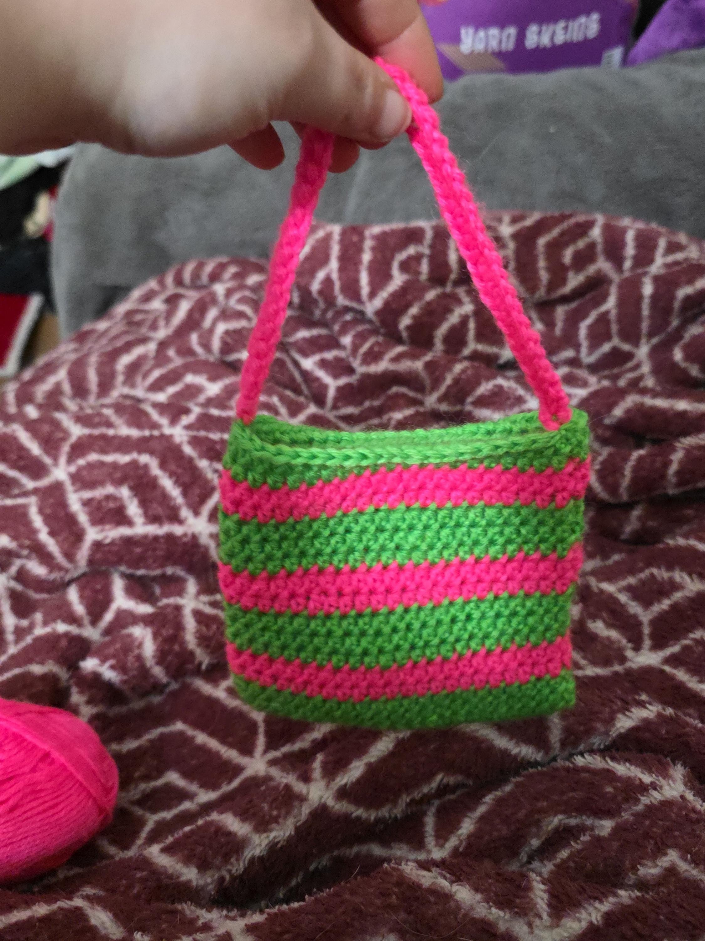 6" Crochet money pouch for waitress, savings, and change | Single Color | Two Tone | Decorated